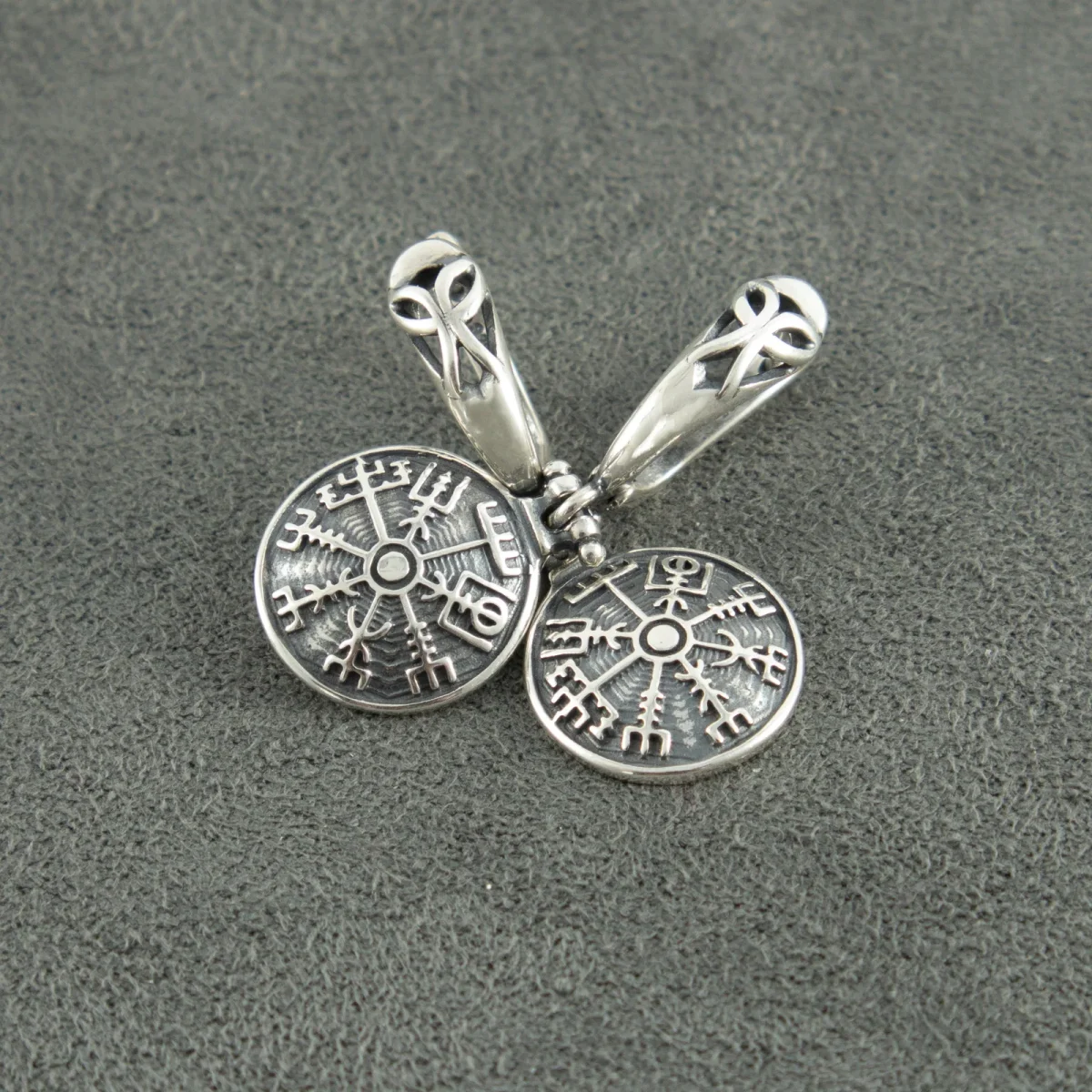 Cercei de argint pentru damă „Busola vikingă” - Vegvisir