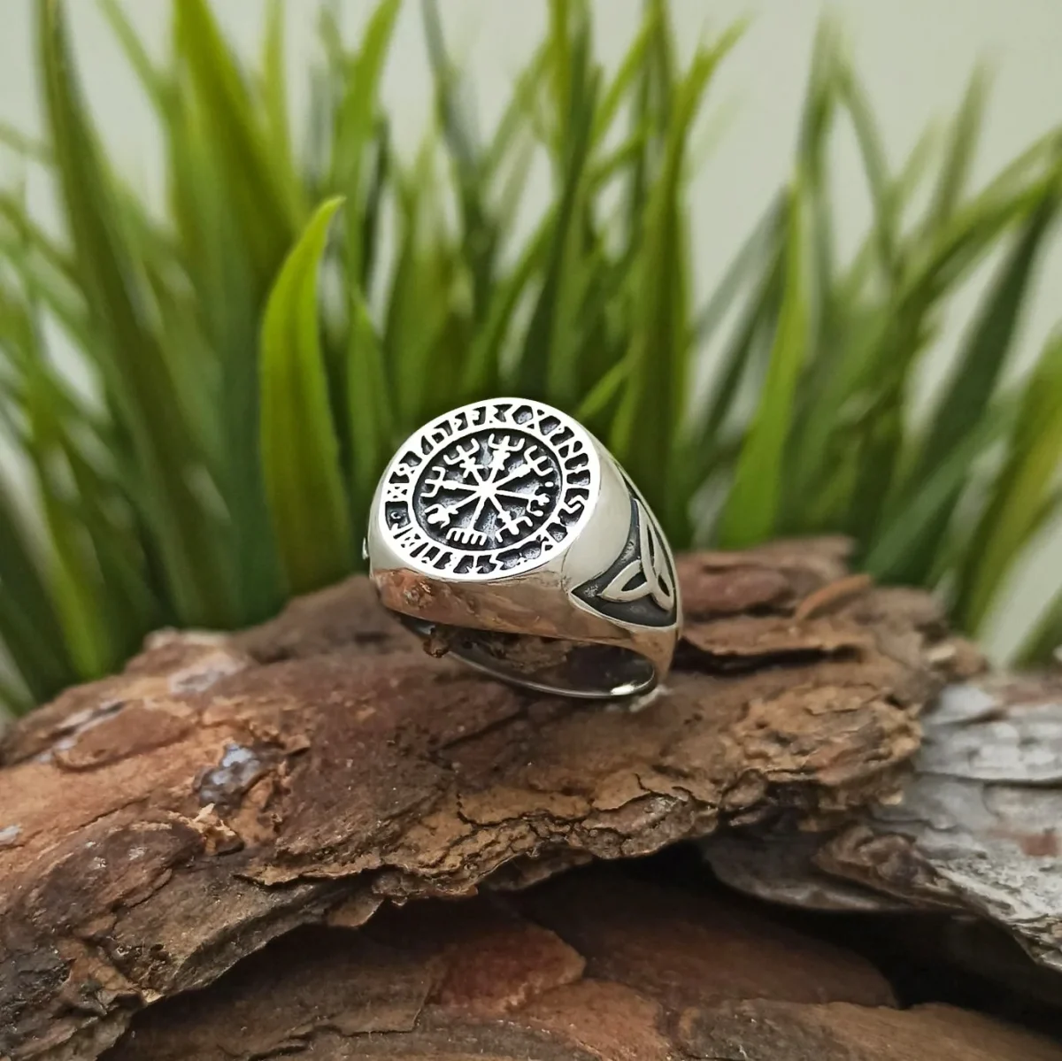 Inel de argint „Vegvisir”