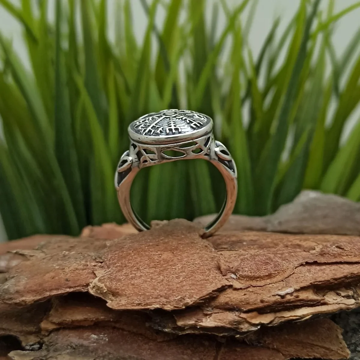 Inel de argint „Vegvisir”