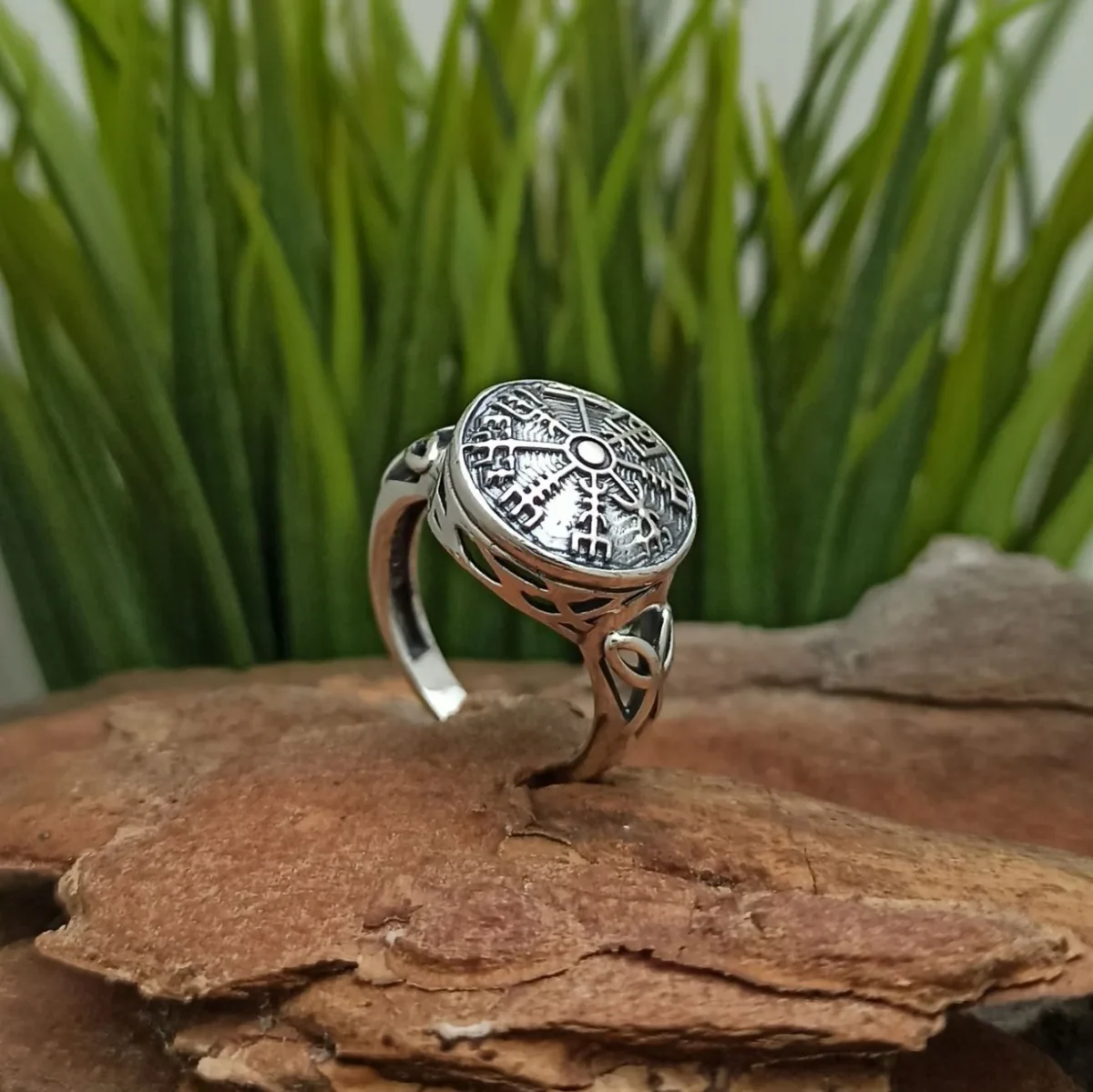 Inel de argint „Vegvisir”