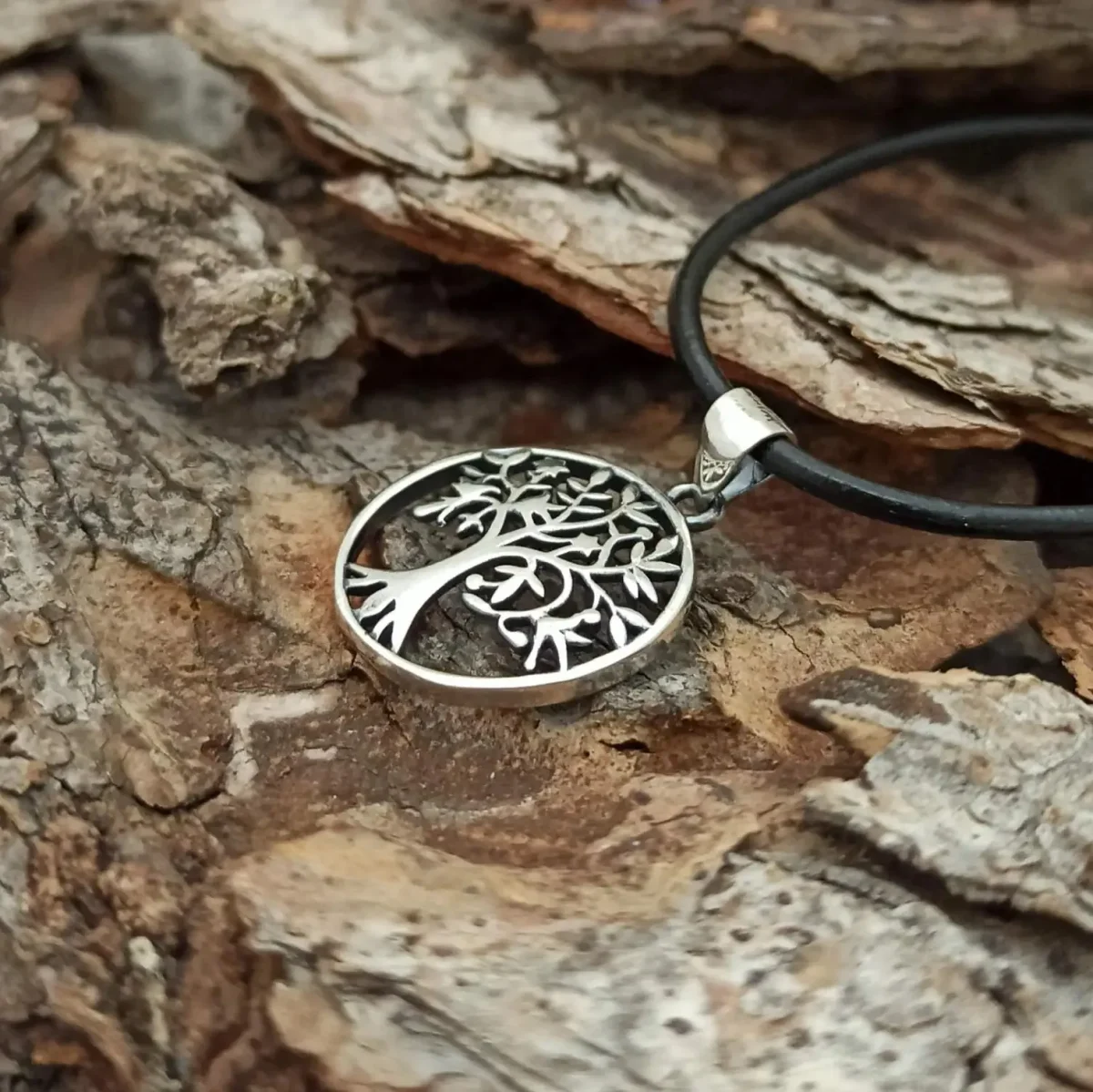 Medalion de argint pentru damă „Copacul Vieții” - Yggdrasil